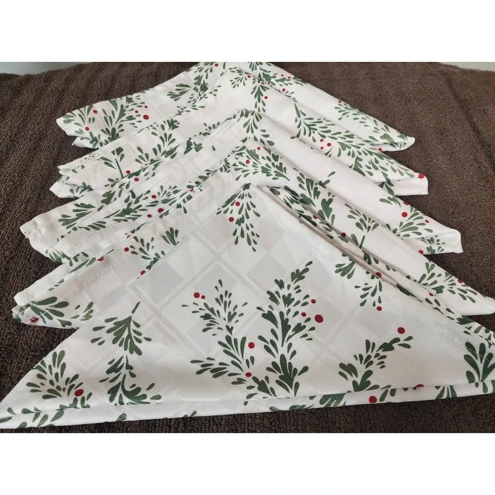 Food Network Cloth Christmas Napkins White‎ Green Leaves Red Berries (5)